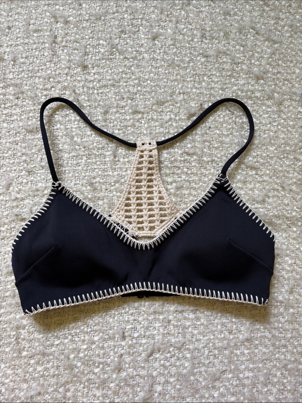 🌞 NWOT VICTORIAS SECRET WOMENS SIZE SMALL BALCK & WHITE RACERBACK BIKINI TOP